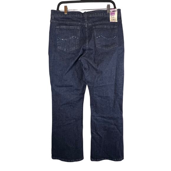 Lee Bootcut jeans NWT size 16 petite pocket detail stylish and comfy - Picture 8 of 10